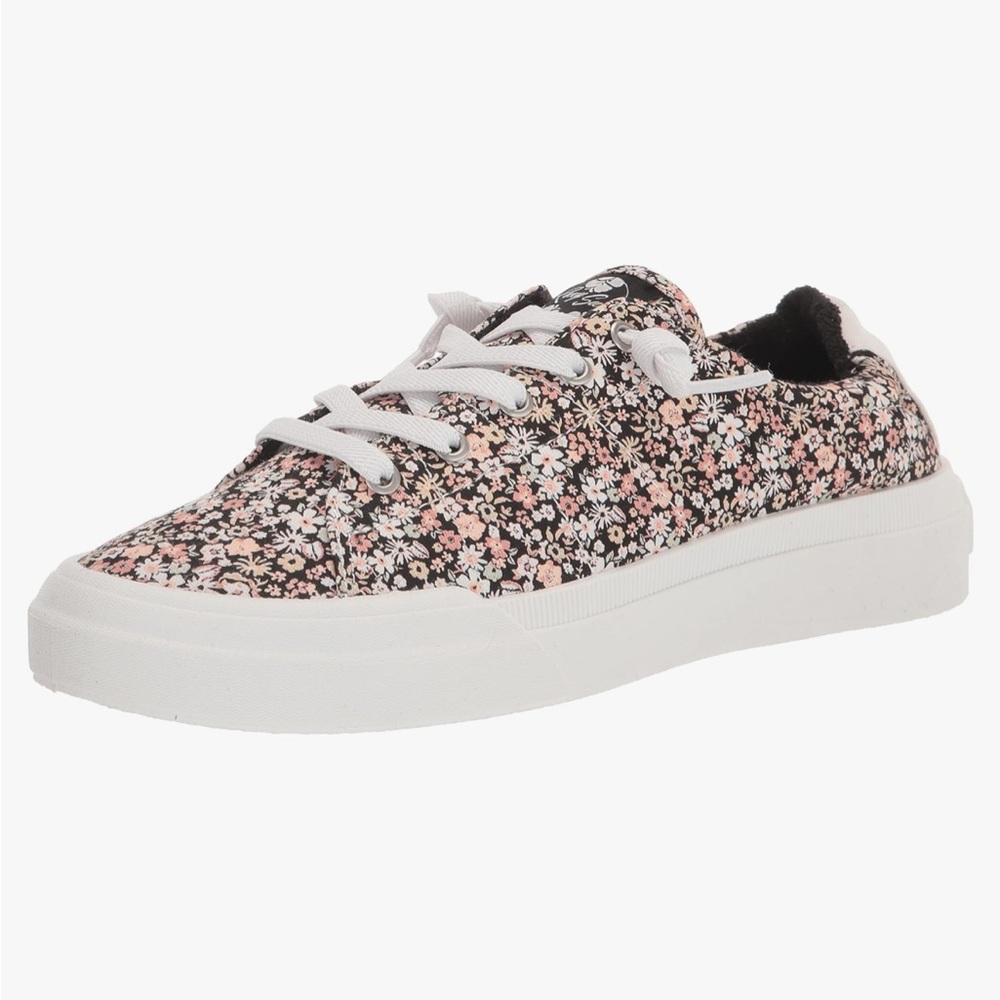 Walking shoes